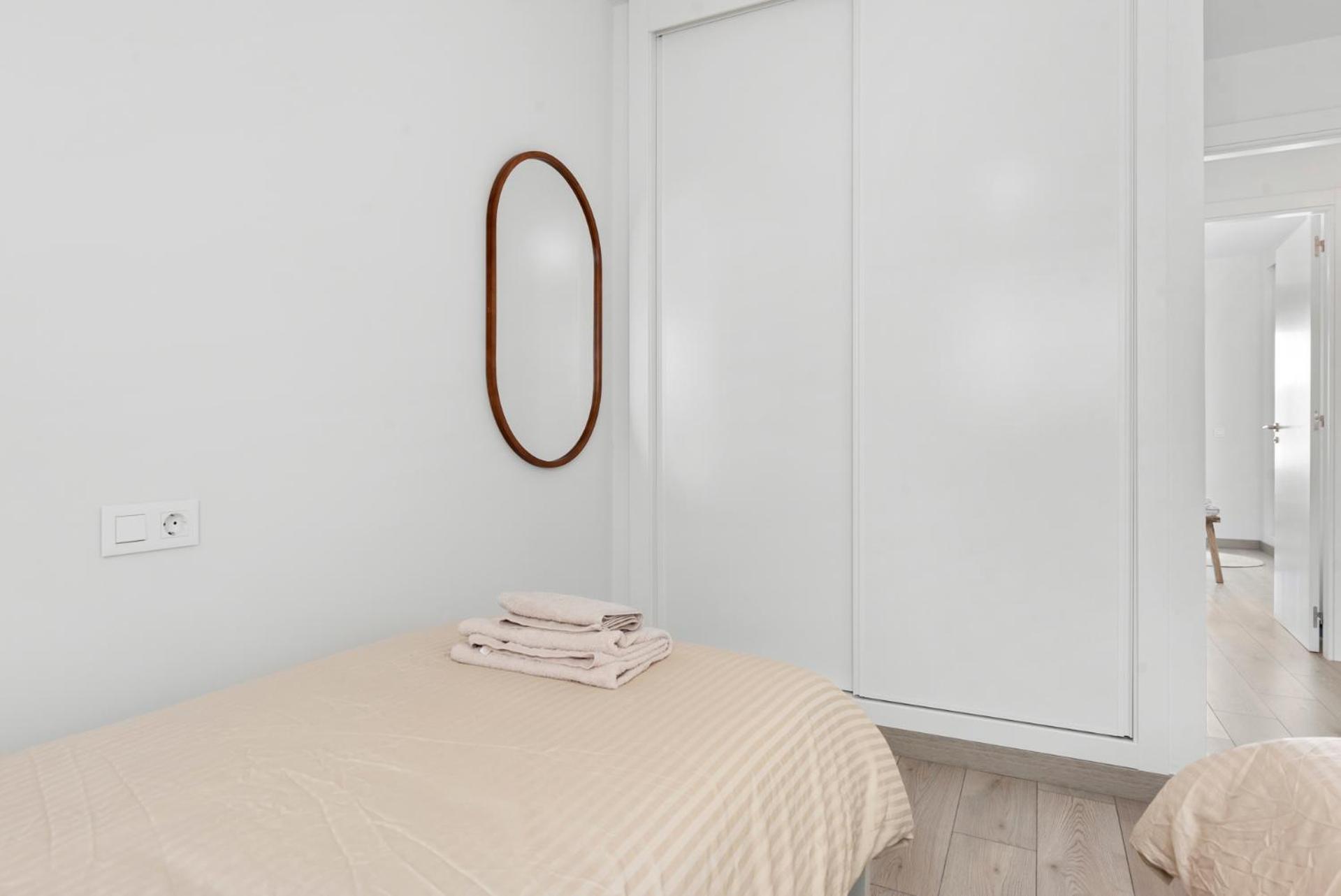 Beautiful 2-Bedroom Apartment Near Center And Beach Estepona Bagian luar foto